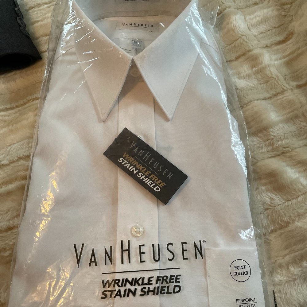 New Men's White Van Heusen Dress Shirt